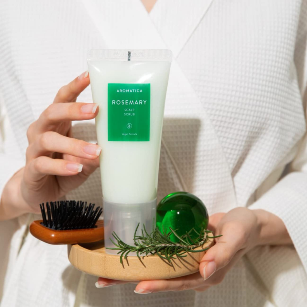 Scrub pentru scalp cu rozmarin și sare