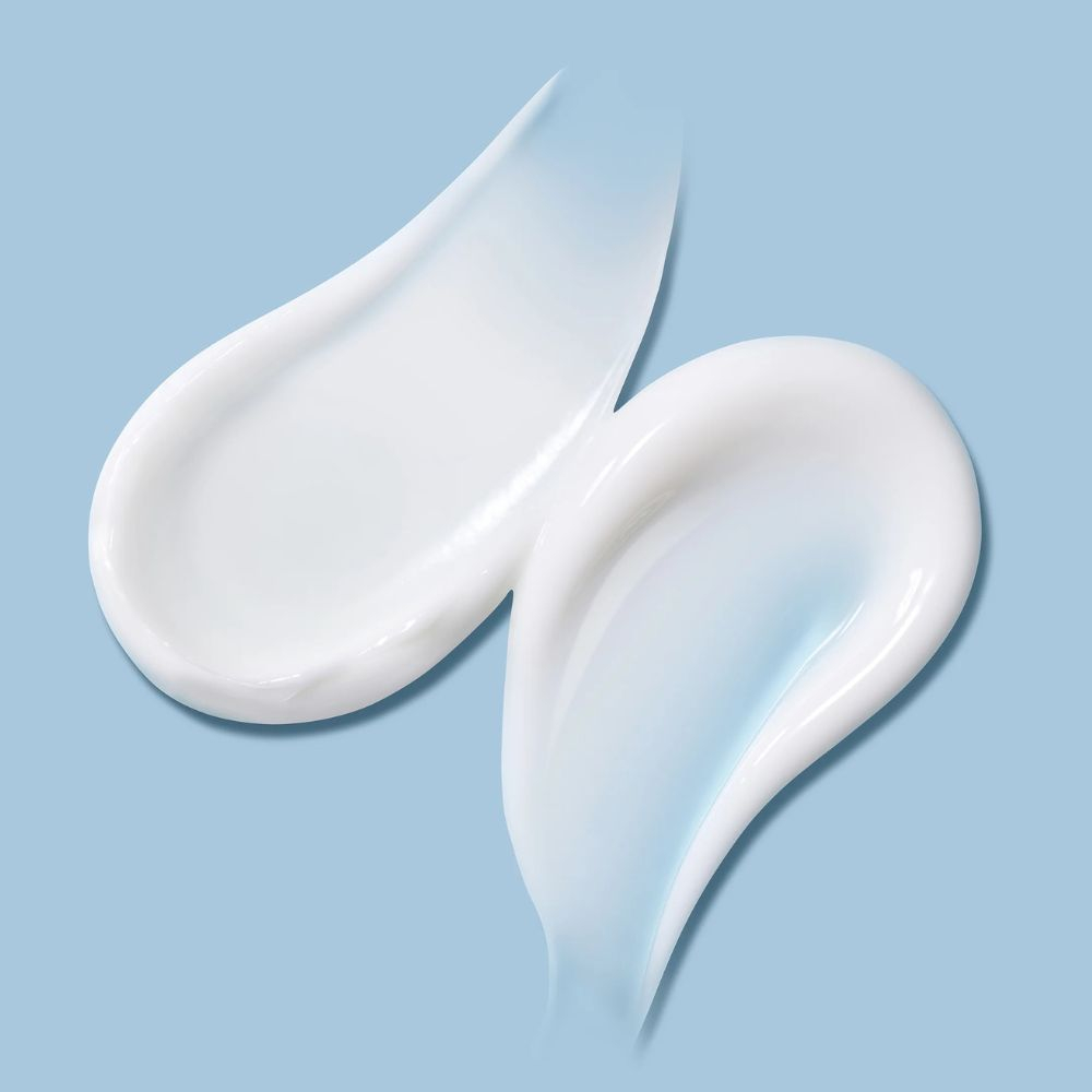 Cremă anti-aging cu retinol și Centella Asiatica