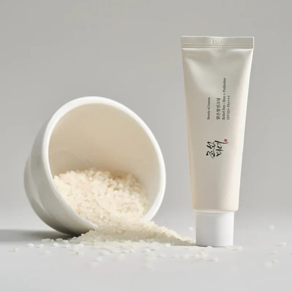 Protecție solară hidratantă cu extract de orez și probiotice SPF50+
