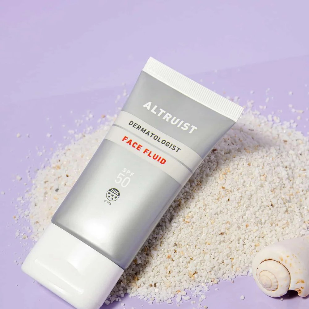 Set cu acid hialuronic și SPF50 pentru hidratarea și protejarea pielii