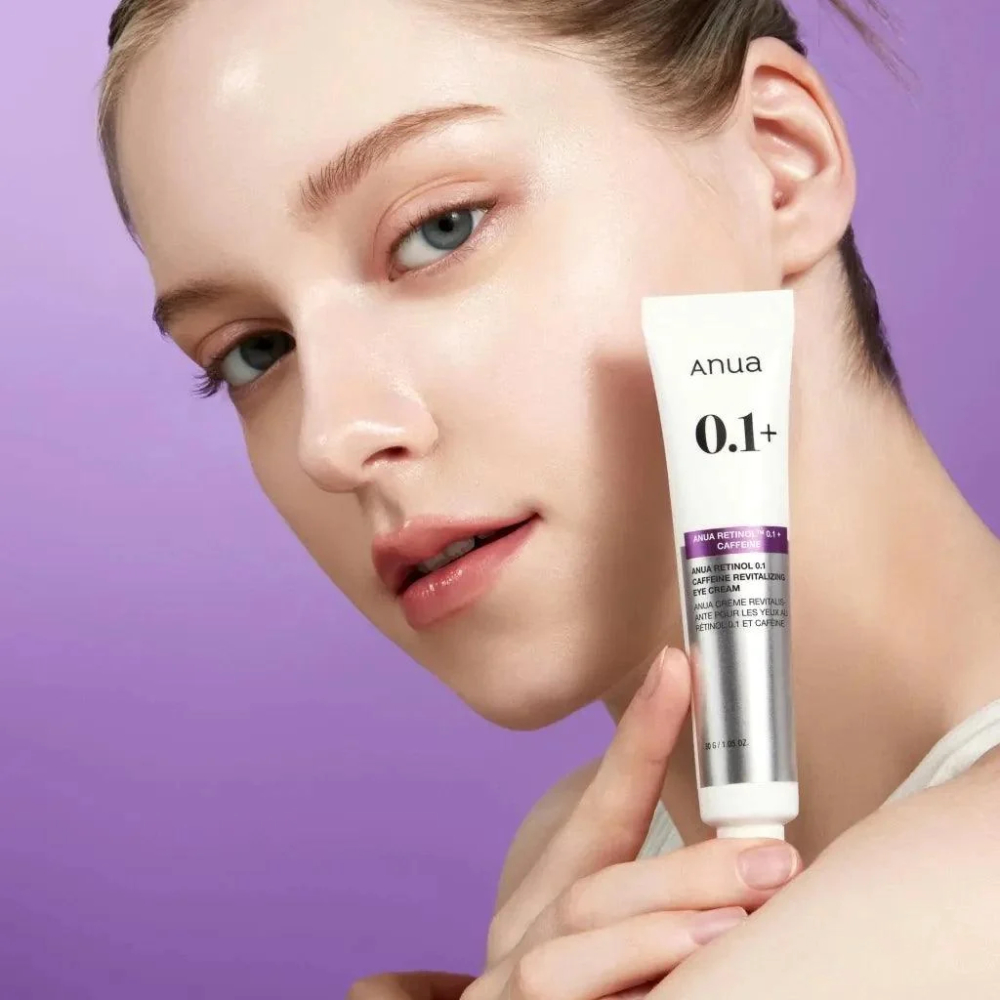 Cremă revitalizantă pentru conturul ochilor cu retinol și cafeină