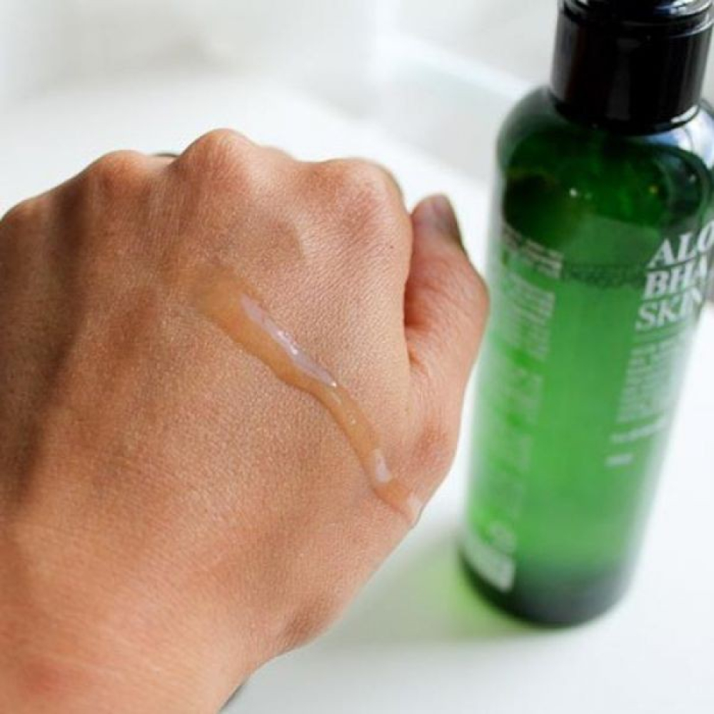 Toner de față hidratant și calmant