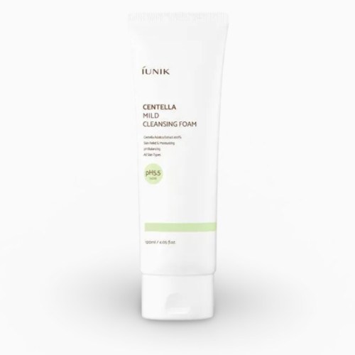 Spuma pentru curățarea tenului cu extract de Centella Asiatică