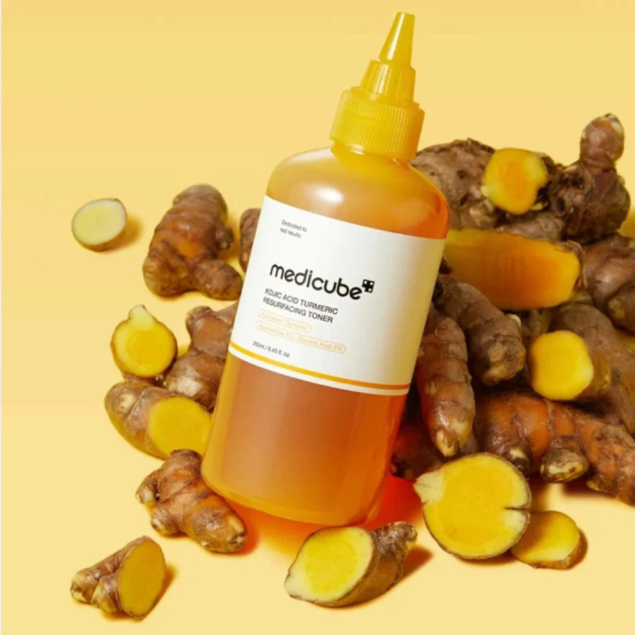 Toner exfoliant și iluminator cu Acid Kojic și Niacinamidă