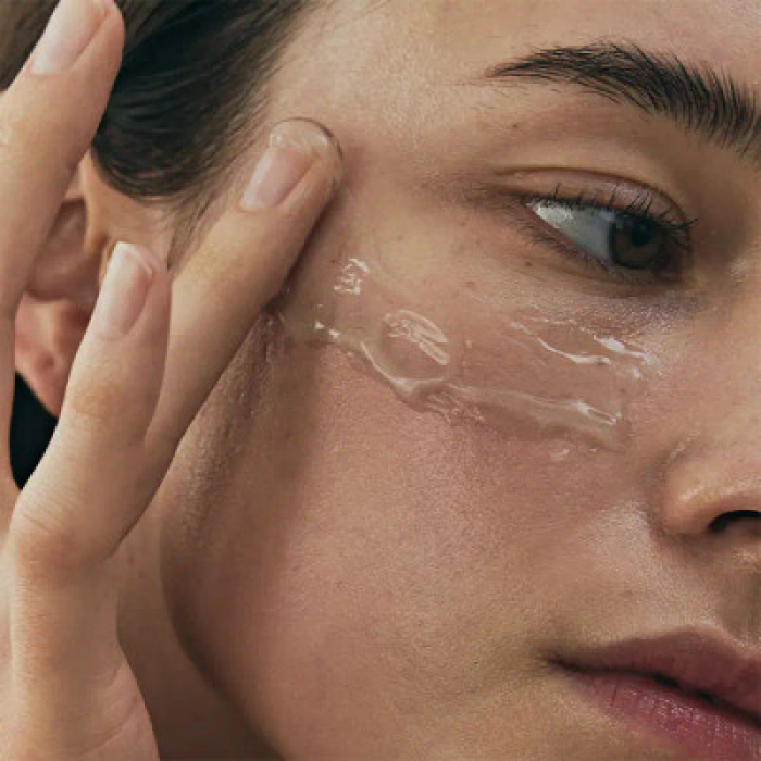 Serum cu orez fermentat și acid hialuronic