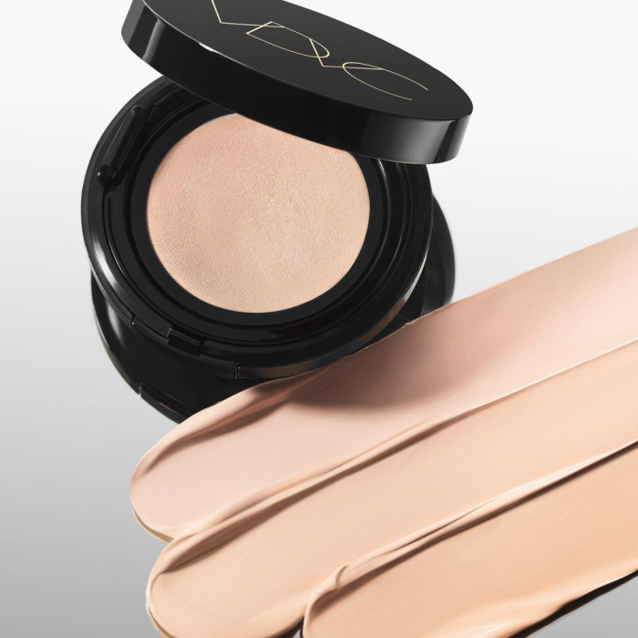 Тональный крем-кушон с длительным эффектом покрытия