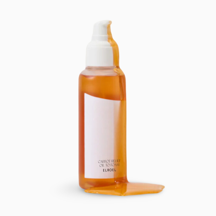 Spumă pentru curățarea tenului cu ulei de morcov