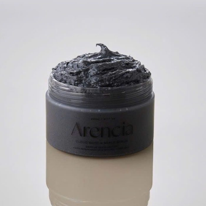 Scrub exfoliant 2-în-1 pentru corp și scalp, cu efect detoxifiant și revitalizant