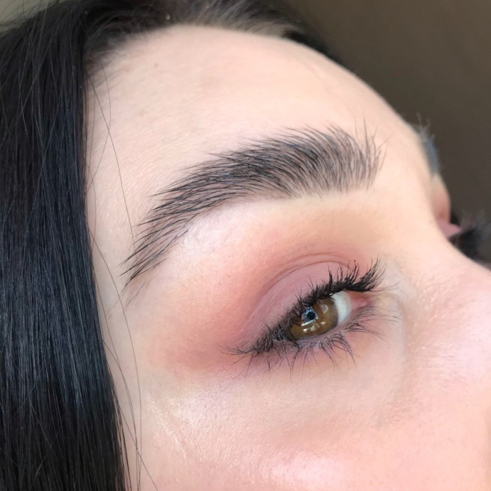 Жидкие тени для век