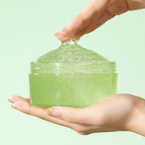 Gel calmant cu Aloe Vera și Centella Asiatica