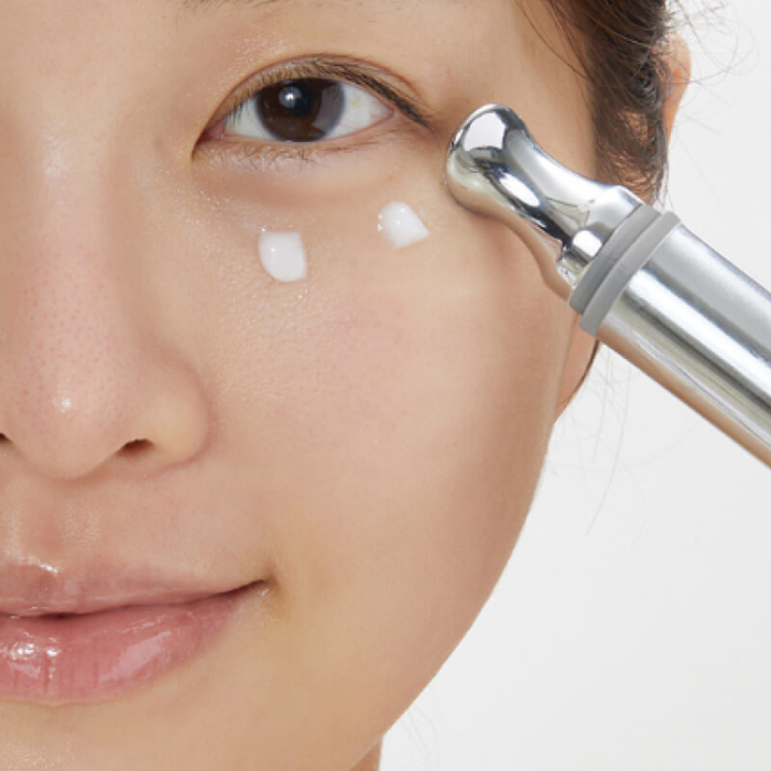 Лифтинг-крем с вибрирующим аппликатором и микроиглами