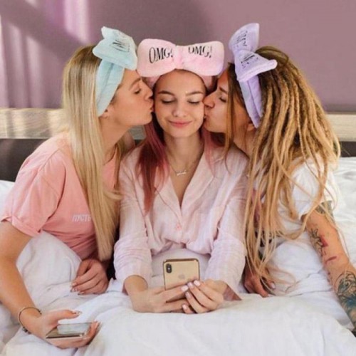 Белая повязка для волос