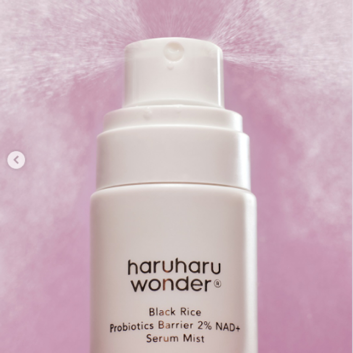 Mist-ser pentru hidratare profundă și întărirea barierei