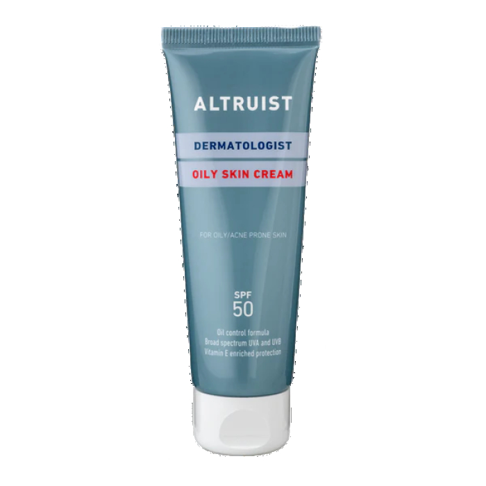 Protecție solară pentru ten gras sau acneic SPF50