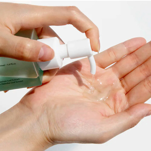 Uleiul hidrofil pentru curățarea tenului